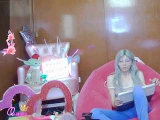 skinnyteen Live Webcam on CamSoda