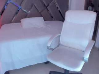 Live webcam model salommecruz on Soda Cams