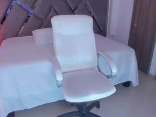 Live webcam model salommecruz on Soda Cams