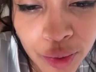 Live webcam model salommecruz on Soda Cams