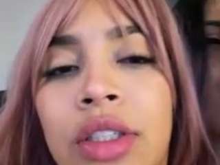 Salomme Cruz live cam