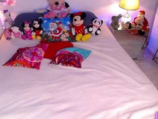 vannesahills's CamSoda show and profile