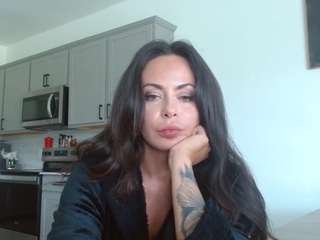 KIKI KLOUT