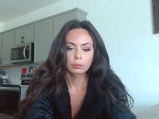 KIKI KLOUT