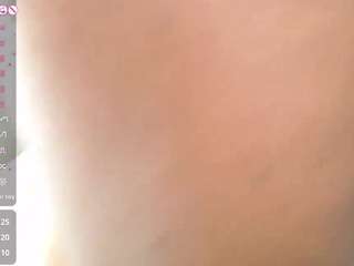 NahomyFox