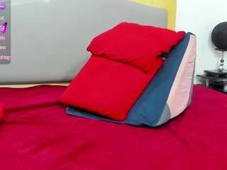 nahomyfox