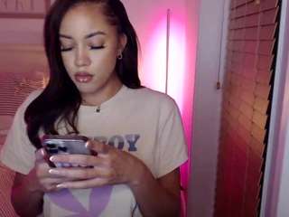 avaxo Live Webcam on CamSoda