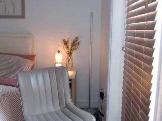  avaxo chat room