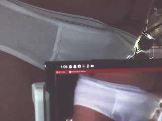 briefsguy4life webcam model