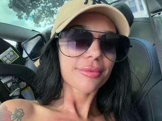 LeilaAngelic Webcam Girl in her Live Sex Cams - PornQT.com