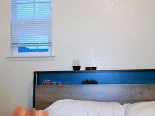 tighttinymilf Live Webcam on CamSoda