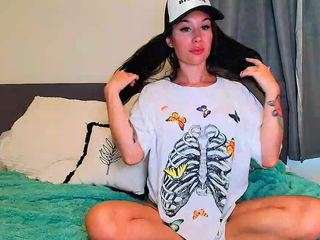  tighttinymilf chat room