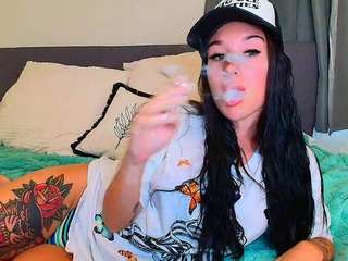  tighttinymilf chat room