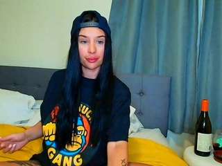  tighttinymilf chat room