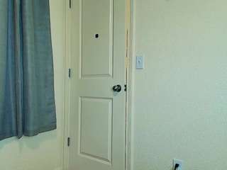  tighttinymilf chat room