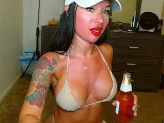  tighttinymilf chat room