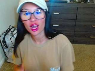 tighttinymilf