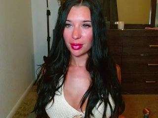 tighttinymilf Live Webcam on CamSoda