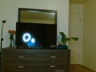 tighttinymilf webcam