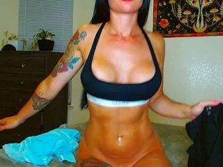 tighttinymilf Live Webcam on CamSoda