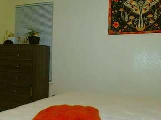 tighttinymilf webcam
