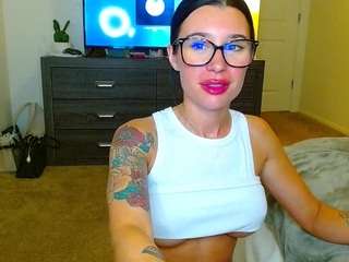 tighttinymilf webcam