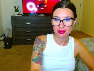 tighttinymilf webcam