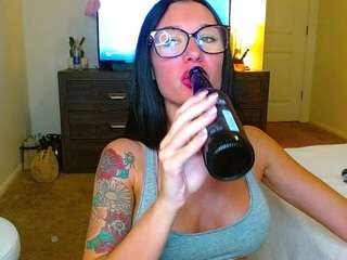 tighttinymilf webcam