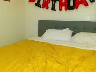 tighttinymilf Live Webcam on CamSoda