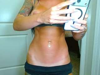 tighttinymilf webcam