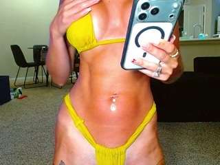 tighttinymilf webcam