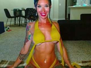 tighttinymilf webcam