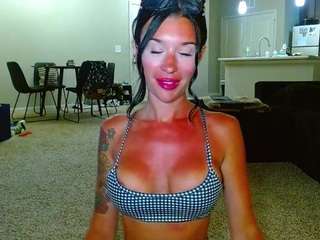 tighttinymilf Live Webcam on CamSoda