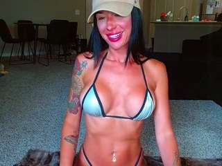 tighttinymilf Live Webcam on CamSoda