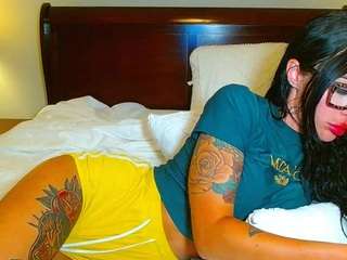 tighttinymilf Live Webcam on CamSoda