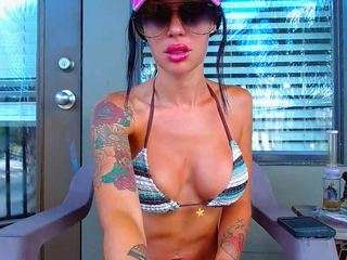 tighttinymilf webcam