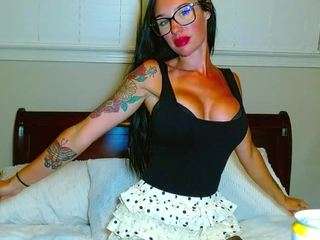 tighttinymilf