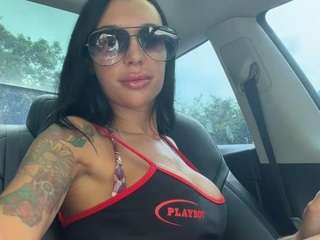 tighttinymilf Live Webcam on CamSoda