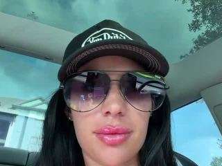 tighttinymilf Live Webcam on CamSoda