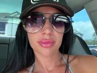tighttinymilf