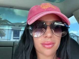 tighttinymilf