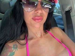 tighttinymilf