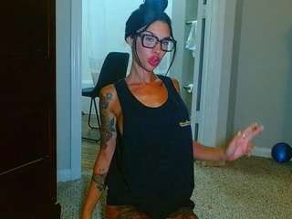 tighttinymilf