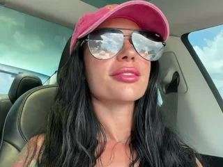 tighttinymilf