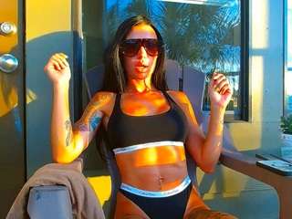 tighttinymilf