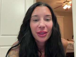 tighttinymilf