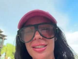 tighttinymilf