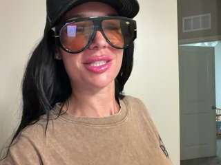 Tight Tiny MILF live cam
