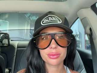 tighttinymilf Sex Cam Show