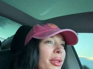 tighttinymilf